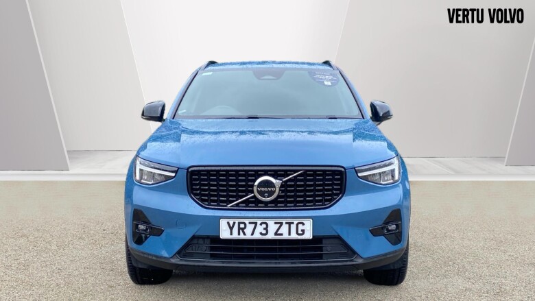 Volvo XC40 2.0 B4P Plus Dark 5dr Auto Petrol Estate